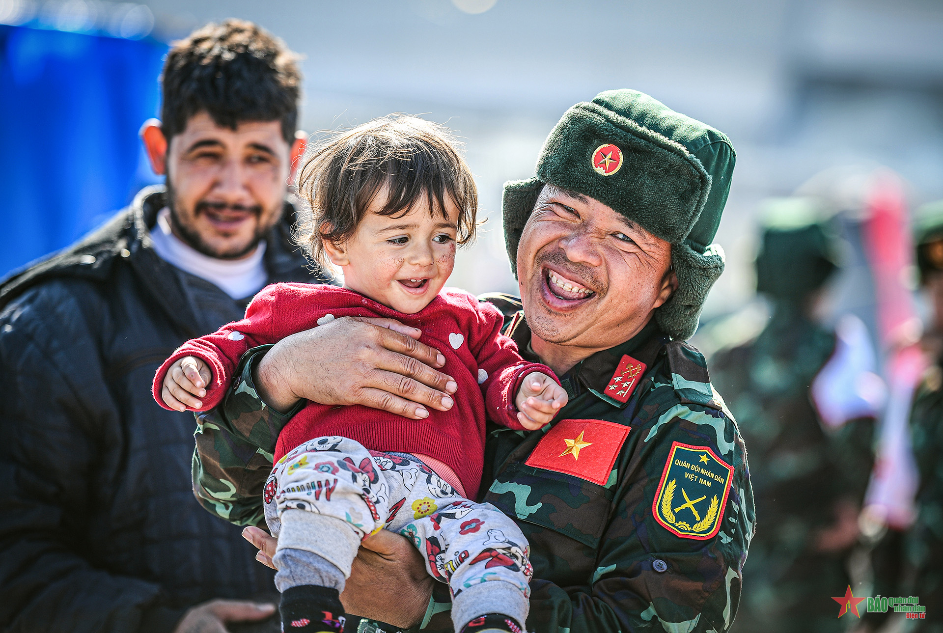 Nụ cười trong đại địa chấn Thổ Nhĩ Kỳ